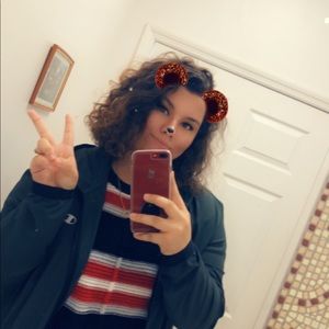 Meet your Posher, Sharon